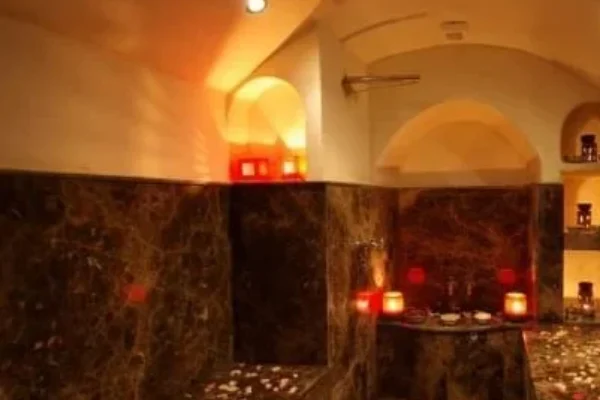 Les Bains de l&rsquo;Alhambra Médina