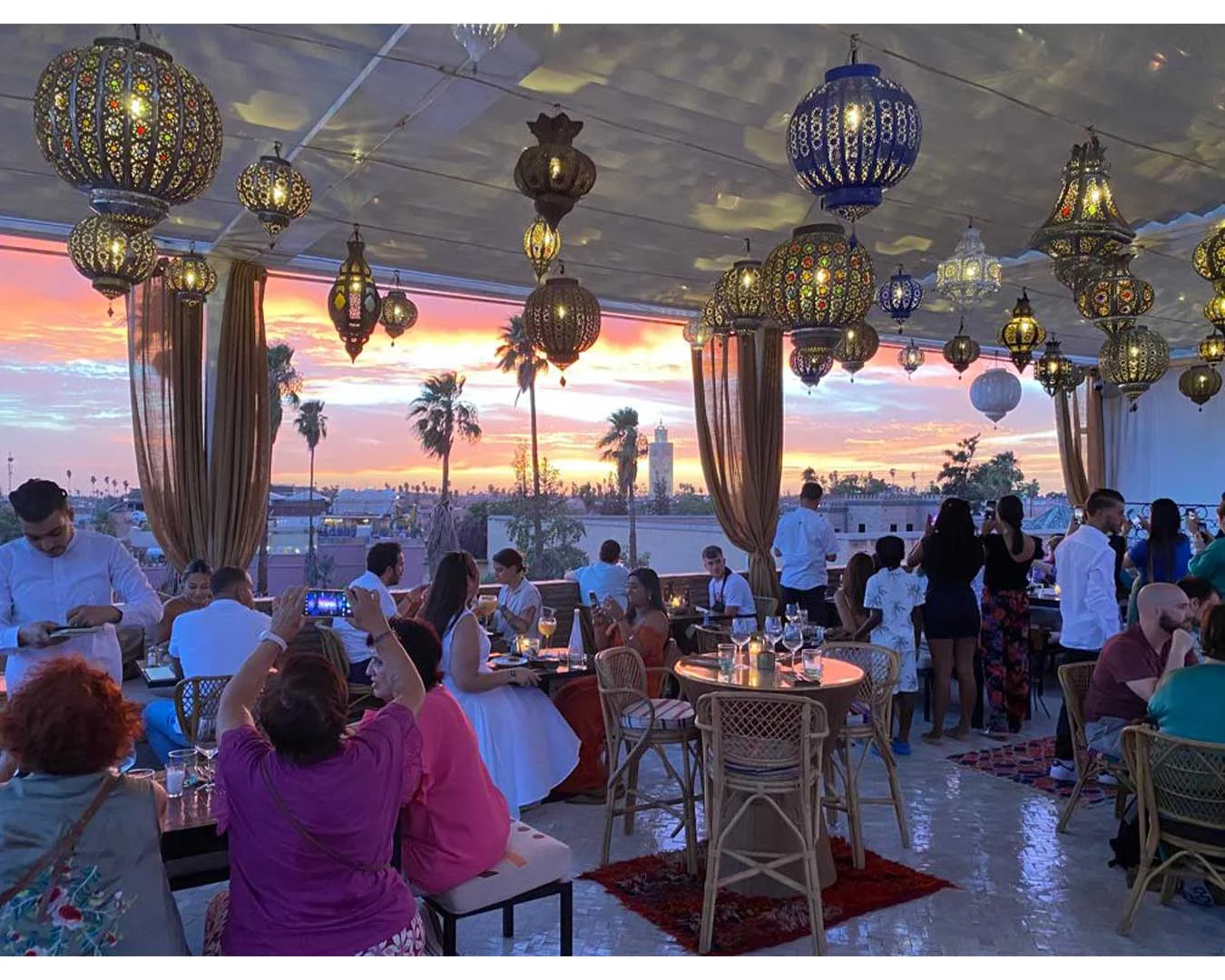 restaurant with a view dining
